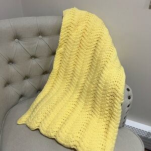 Vintage Handmade Yellow Crochet Baby Blanket Heirloom Nursery